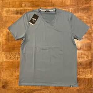 NWT Barbell Apparel Havok V-Neck Shirt